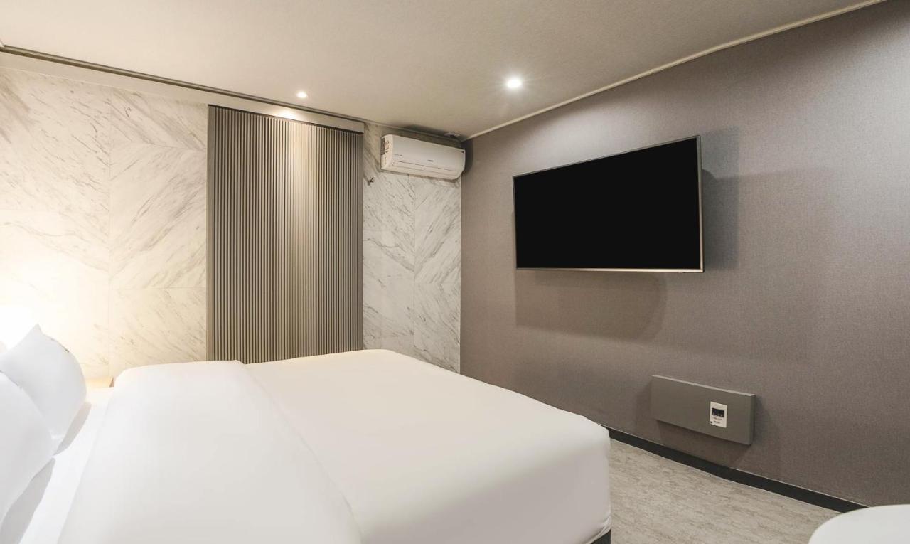 Jj Hotel Соннам Экстерьер фото