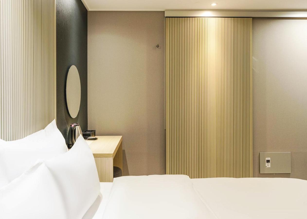 Jj Hotel Соннам Экстерьер фото