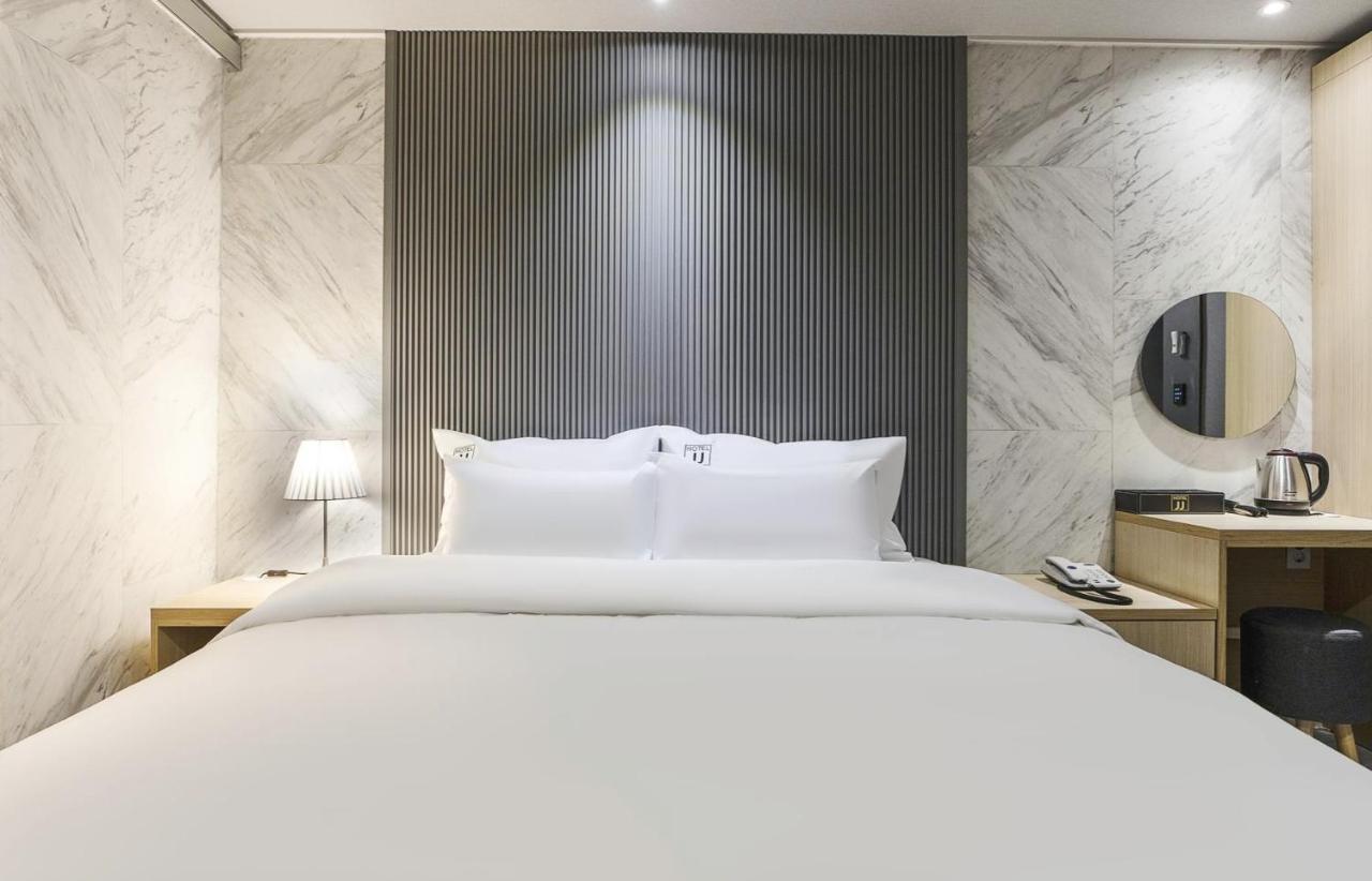 Jj Hotel Соннам Экстерьер фото
